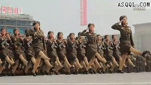 向群里老少爷们们致以崇高敬礼 李静文1高清    绝对震撼【朝鲜阅兵】gif动态图片: