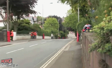 公路摩托车比赛视频图片