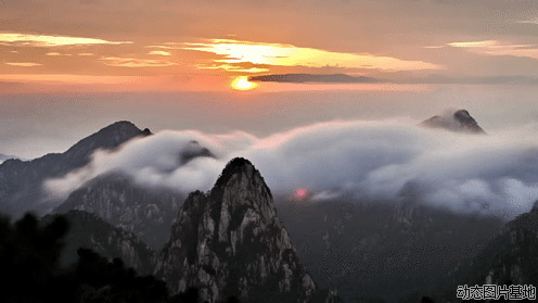 云雾缭绕的山峰图片:云雾,山峰,唯美,梦幻,风景,  