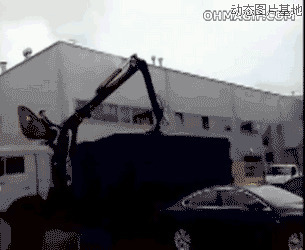 挖掘机上拖车视频图片:拖车,恶搞