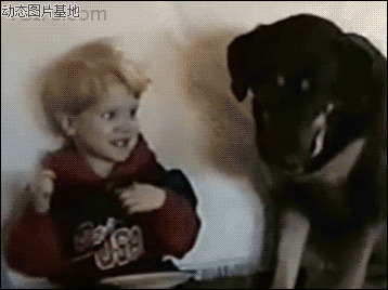 萌小孩和狗狗图像图片:搞笑,狗狗,小孩