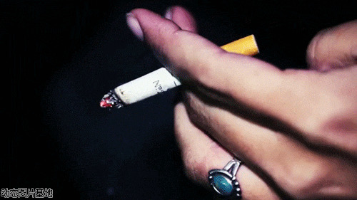 弹烟灰图片:烟,人物,唯美,梦幻,  