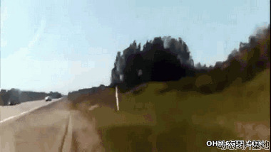 汽车相撞视频图片:汽车,相撞