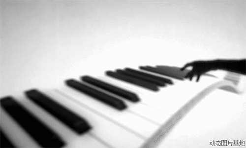 弹钢琴的图片:弹钢琴,唯美,梦幻,黑白,电影特效,   