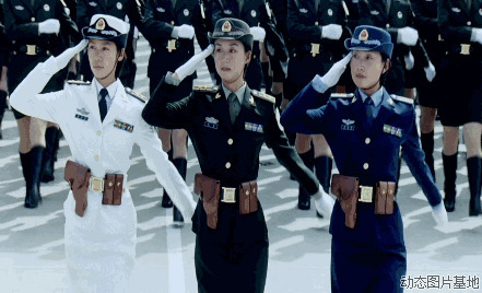 女兵列队图片