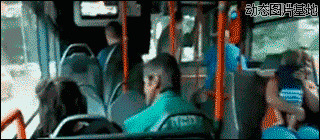 公交车上动态图片:公交车,恶搞