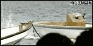 泰国游艇相撞图片