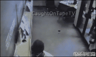 一个黑孩从不开口图片:搞笑,人物,逗比