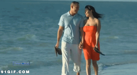 情侣恩爱牵手漫步海滩图片:情侣,漫步,海边