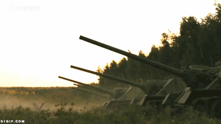 高射炮部队动态图片:高射炮,放炮