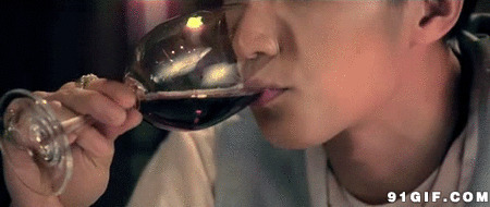 帅哥孤单喝红酒图片:帅哥,喝酒,陈坤