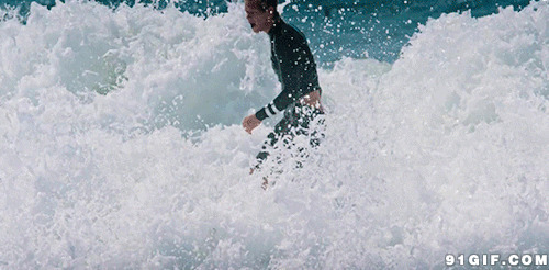 翻滚在汹涌澎湃的浪花图片:浪花,大海,跳浪,冲浪