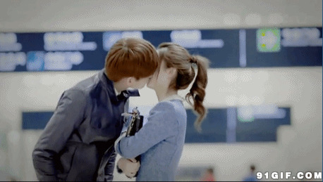 情侣浪漫亲吻视频动态图片:亲吻