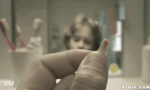 小孩子刷牙视频图片:刷牙,牙齿