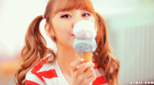 女生舔冰淇淋图片:冰淇淋,吃冰棍