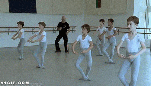 小男孩舞蹈训练图片:舞蹈,训练,小男孩