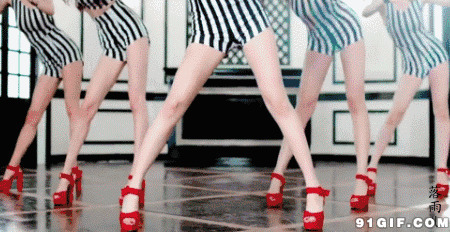 红色高跟鞋劲舞图片:跳舞