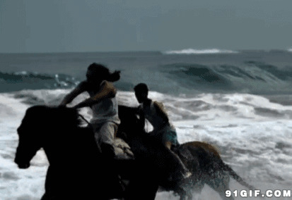 骑马赛跑黑白动态图片:骑马,海边