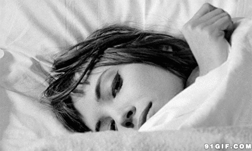 蒙着头睡觉的女人动态图片:睡觉,蒙被子