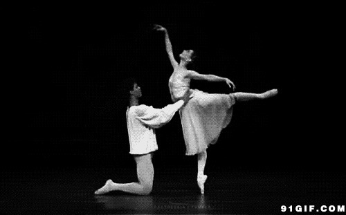 芭蕾舞剧情黑白图片