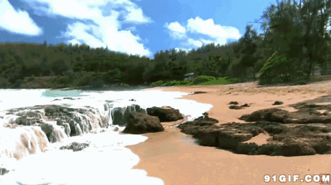 大海浪花冲上海滩图片:浪花,海滩