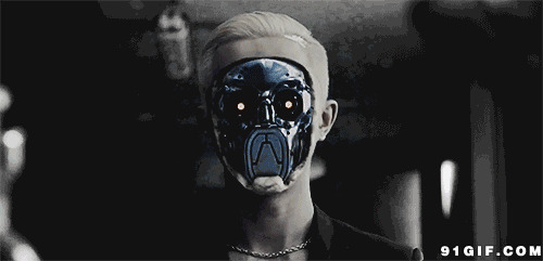 带双重面具的男人图片:面具,机器人