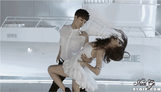白裙子高跟鞋舞蹈图片:跳舞