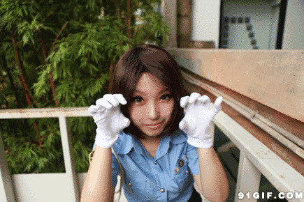 女警的一双小白手动态图片