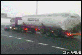 油罐车车祸视频图片