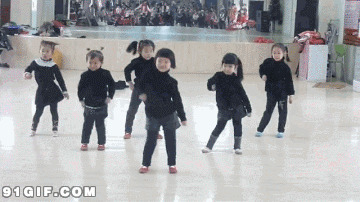 韩国跳舞小女孩图片:小女孩,跳舞,