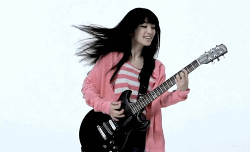 美女弹吉他视频优酷图片