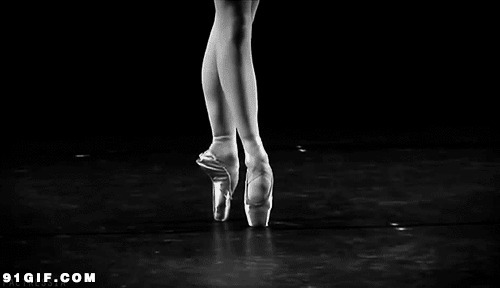 芭蕾舞如何立脚尖图片