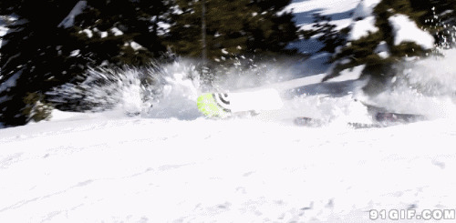 滑雪恶搞动态图片