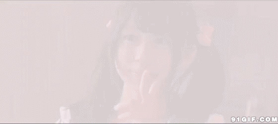 美女犯二手势动态图片:美女,犯二,手势,