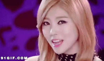 韩国清纯气质美女明星 搞笑动态图片
