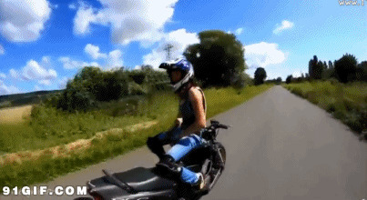 外国牛人骑摩托车搞笑动态图片