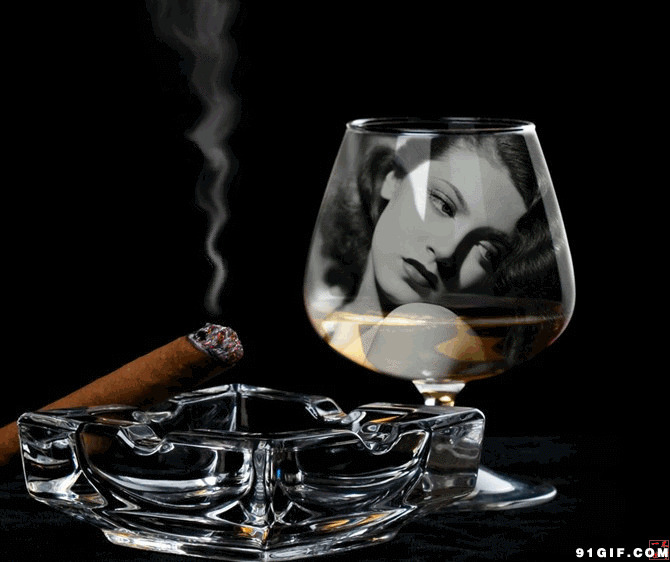 女士香烟图片:烟