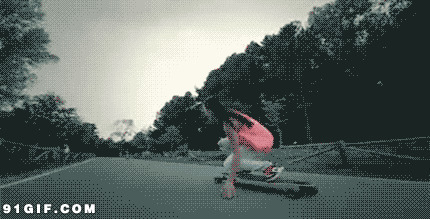 女人滑板搞笑动态图片