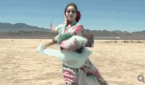韩国美女沙漠热舞动态图片:美女,沙漠,热舞,