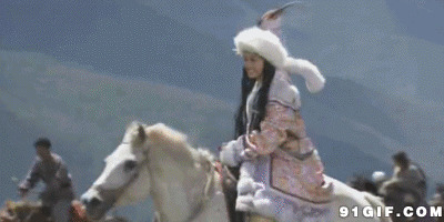 草原公主骑马动态图片