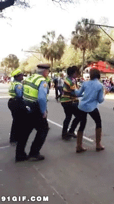 搞笑交警视频图片:交警,跳舞,