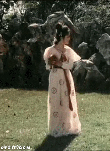 古代美女踢毽子搞笑动态图片