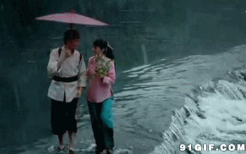 男女雨中散步图片:雨