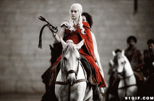 古堡骑马的公主图片