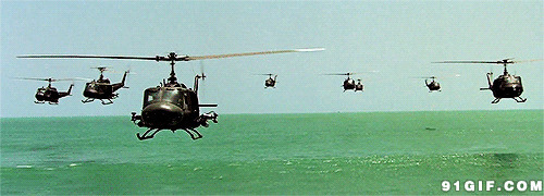 直升机群飞越大西洋图片