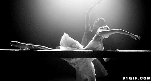 美女跳芭蕾舞素材图片:芭蕾舞