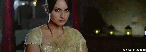 印度美女生气表情图片:表情