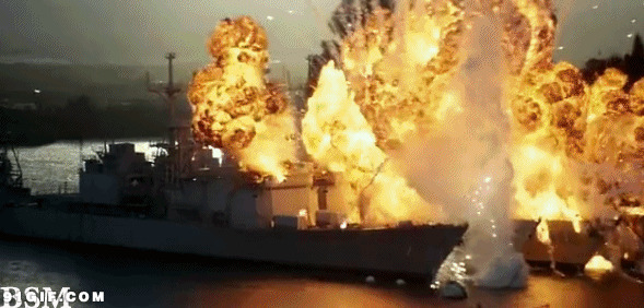 舰艇爆炸火光冲天图片:舰艇,爆炸
