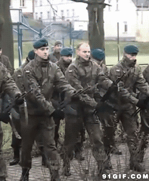 俄罗斯新兵训练搞笑图片:新兵,训练