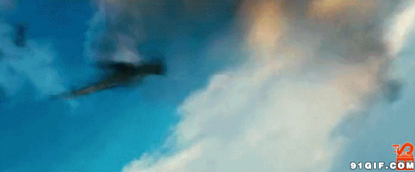战斗机空中交火爆炸图片:爆炸,飞机